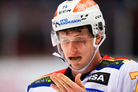 Malmö Redhawks Adam Ollas Mattsson har ont