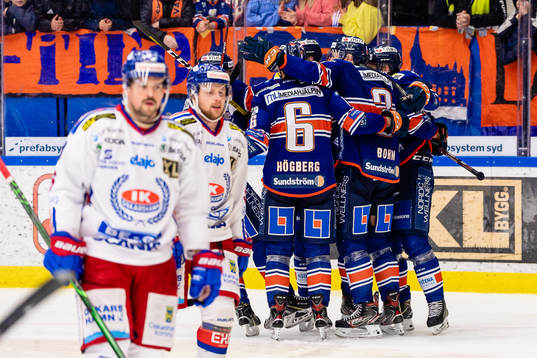 Växjös spelare jublar
