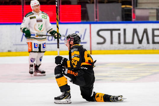Skellefteås Jonathan Pudas jublade