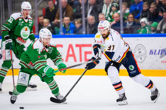 Rögles Daniel Bertov och Djurgårdens Dick Axelsson