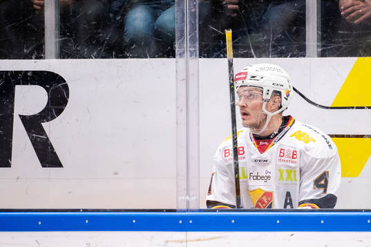 Djurgårdens Marcus Högström i utvisningsbåset