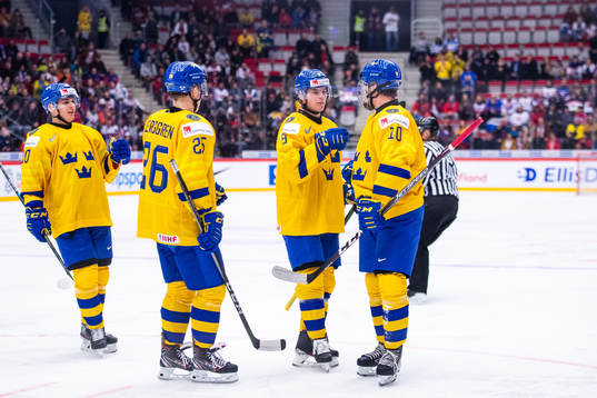 Nikola Pasic, Jonatan Berggren , Victor Söderström and