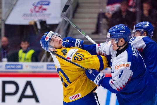Nikola Pasic of Sweden fights David Mudrak of Slovakia