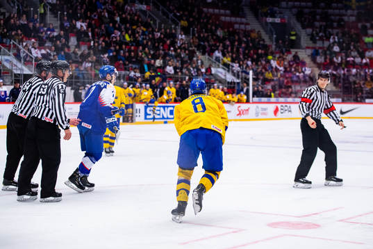Rasmus Sandin of Sweden in pain