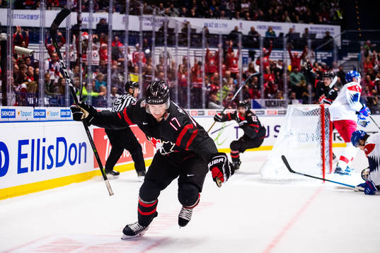 Connor McMichael of Canada celebrates the 4-0 goal