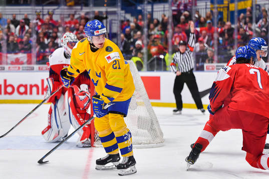 Nils Höglander of Sweden