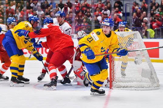 Nils Höglander of Sweden