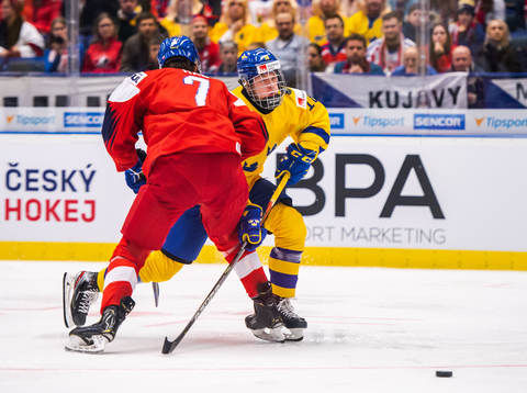 Martin Has of Czech Republic and Lucas Raymond of Sweden