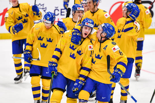 Oskar Bäck and Rasmus Sandin of Sweden celebrate