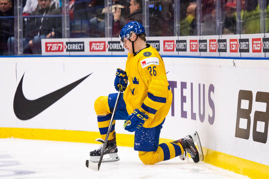 Jonatan Berggren of Sweden looks dejected