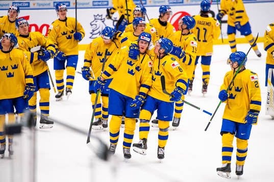 Oskar Bäck and Rasmus Sandin of Sweden celebrate