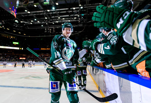 Färjestads Victor Ejdsell jublar