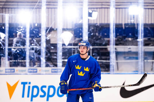 Nils Höglander of Sweden at a practice session
