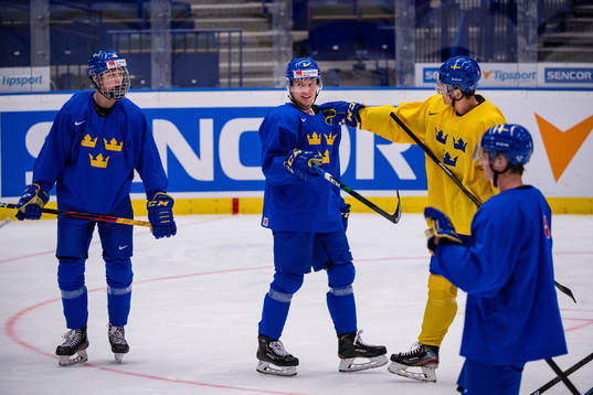 Alexander Holtz , Rasmus Sandin and Linus Nässén of
