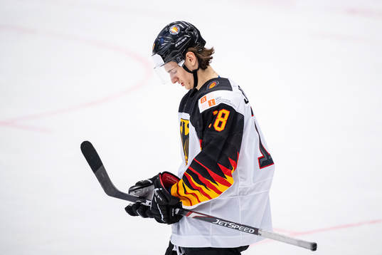 Taro Entzsch of Germany looks dejected