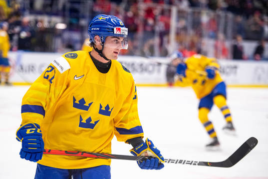 Nils Höglander of Sweden