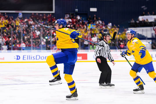 Nils Lundkvist of Sweden celebrate