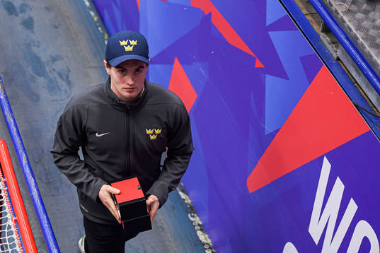Nils Höglander of Sweden looks dejected