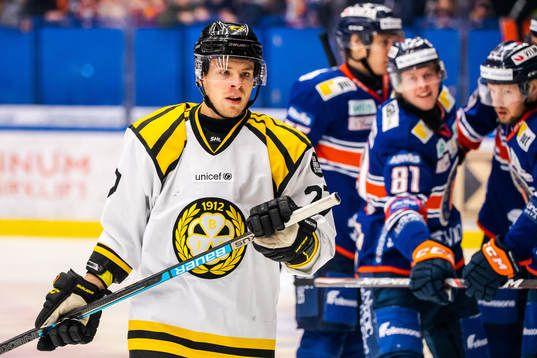 Brynäs Emil Forslund deppar
