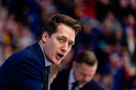 Växjös tränare Sam Hallam