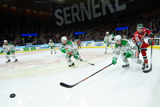 Rögles Melker Eriksson och Frölundas Johan Sundström