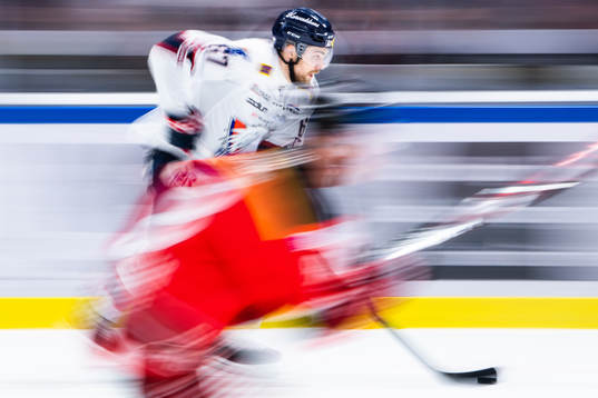 Panorering på Linköpings Jarno Kärki
