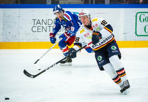 Oskarshamns Tyler Kelleher och Djurgårdens Simon Johansson