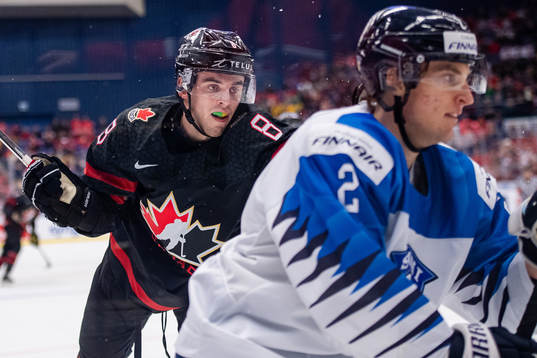 Liam Foudy of Canada and Santeri Tatakka of Finland