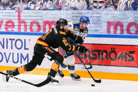 Skellefteås Petter Granberg och Leksands Oskar Lang