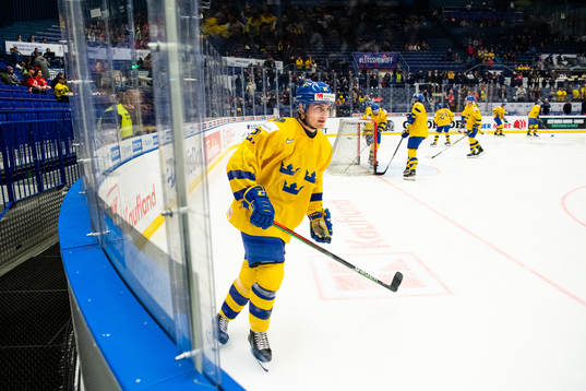 Nils Höglander of Sweden