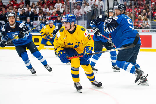 Nils Höglander of Sweden
