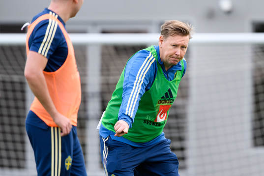 Assistant coach Peter Wettergren