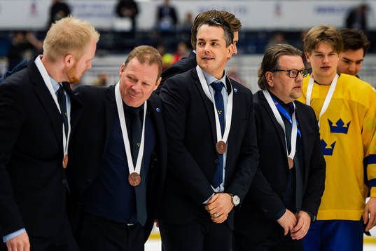 Tomas Montén, Head coach of Sweden celebrates