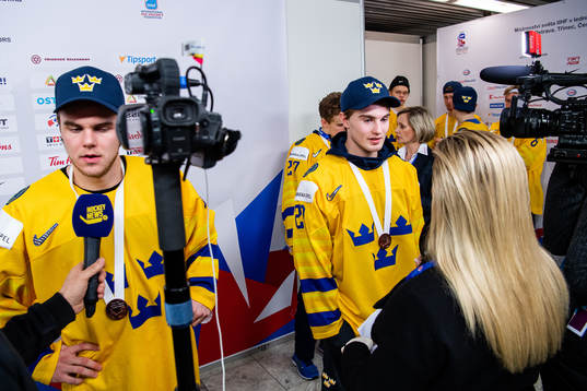 Samuel Fagemo and Nils Höglander of Sweden