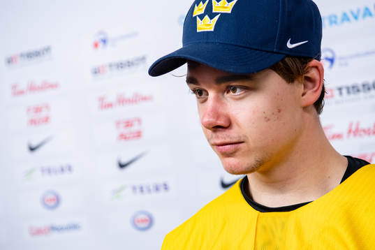 Alexander Holtz of Sweden