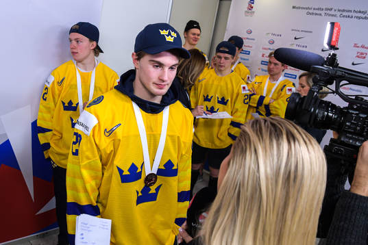 Nils Höglander of Sweden