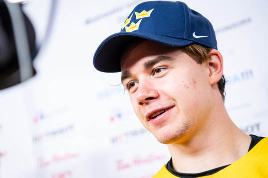 Alexander Holtz of Sweden
