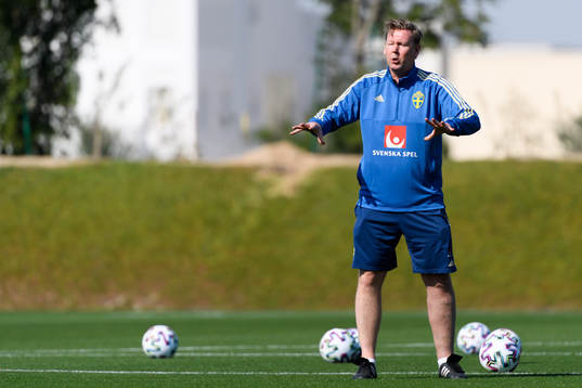 Assistant coach Peter Wettergren