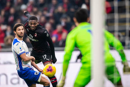 Bartosz Bereszynski of Sampdoria and Rafael Leao of Milan