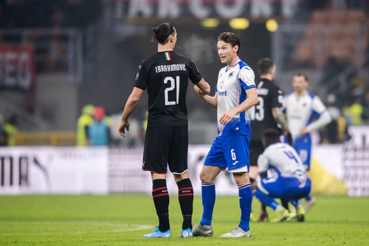 Zlatan Ibrahimovic of Milan and Albin Ekdal of Sampdoria