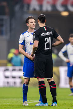 Albin Ekdal of Sampdoria and Zlatan Ibrahimovic of Milan