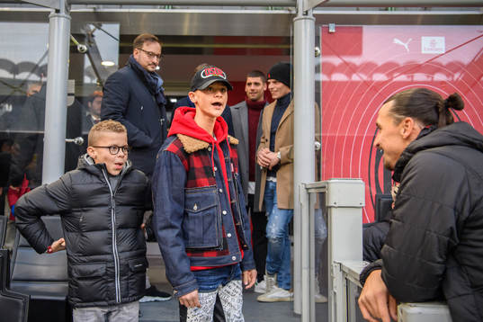 Zlatan Ibrahimovic of Milan with his sons Vincent and