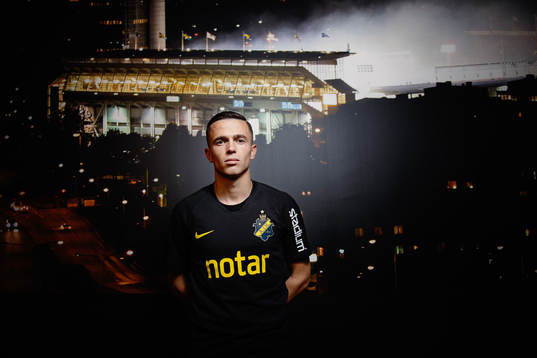 Jasir Asani, nyförvärv i AIK, fotograferad