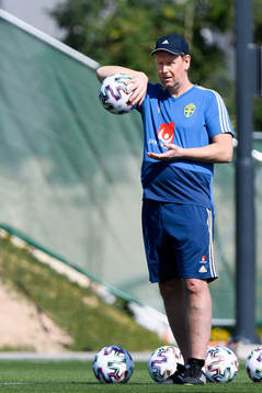 Assistant coach Peter Wettergren