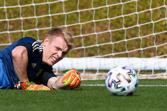 Goalkeeper Isak Pettersson