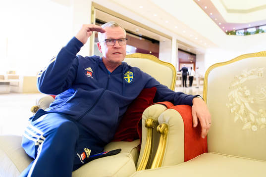 Head coach Janne Andersson is being interviewed