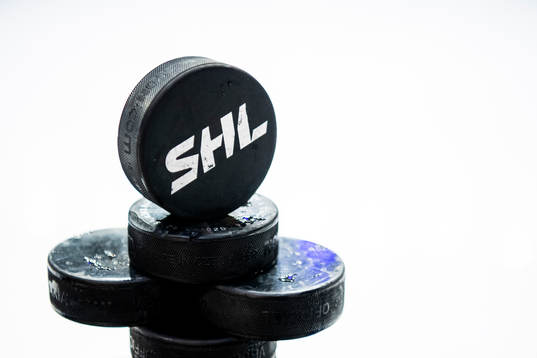 Ice hockey pucks