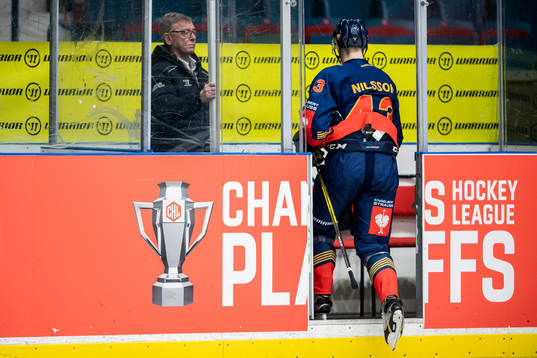 Tom Nilsson of Djurgården steps in to the penalty box
