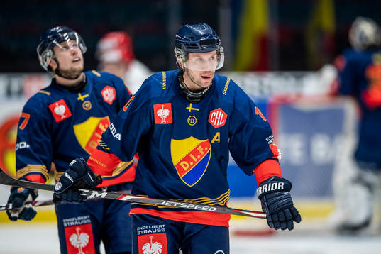 Niclas Bergfors of Djurgården looks dejected