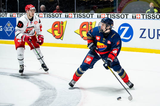 Jakub Vachal of Mountfield and William Eklund of Djurgården